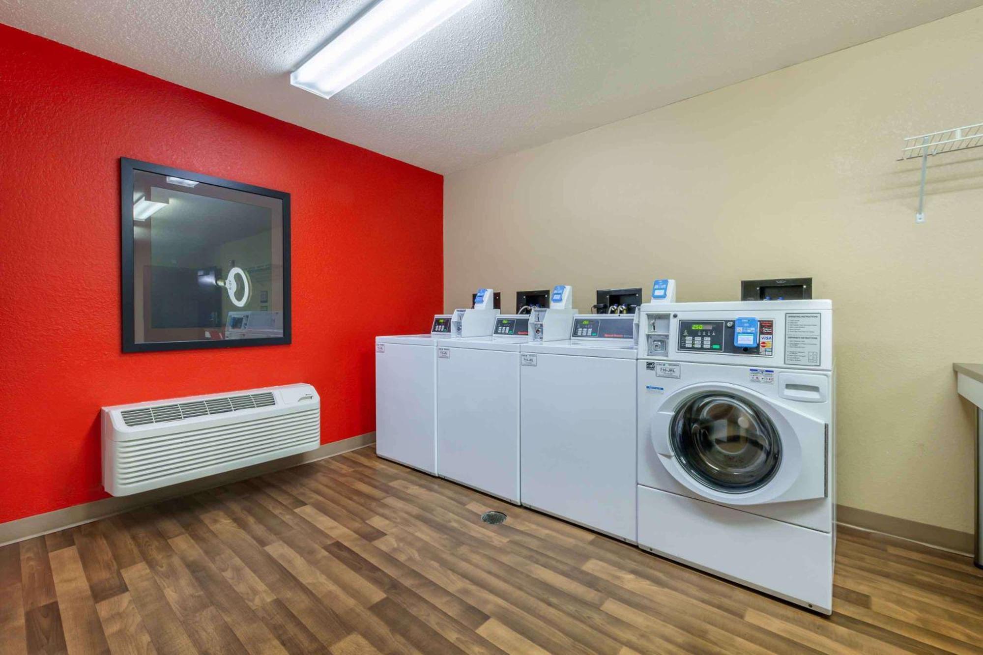Extended Stay America Suites - Rockford - I-90 Eksteriør billede